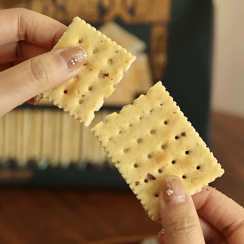 Frisdrankcrackers met zwarte truffelham